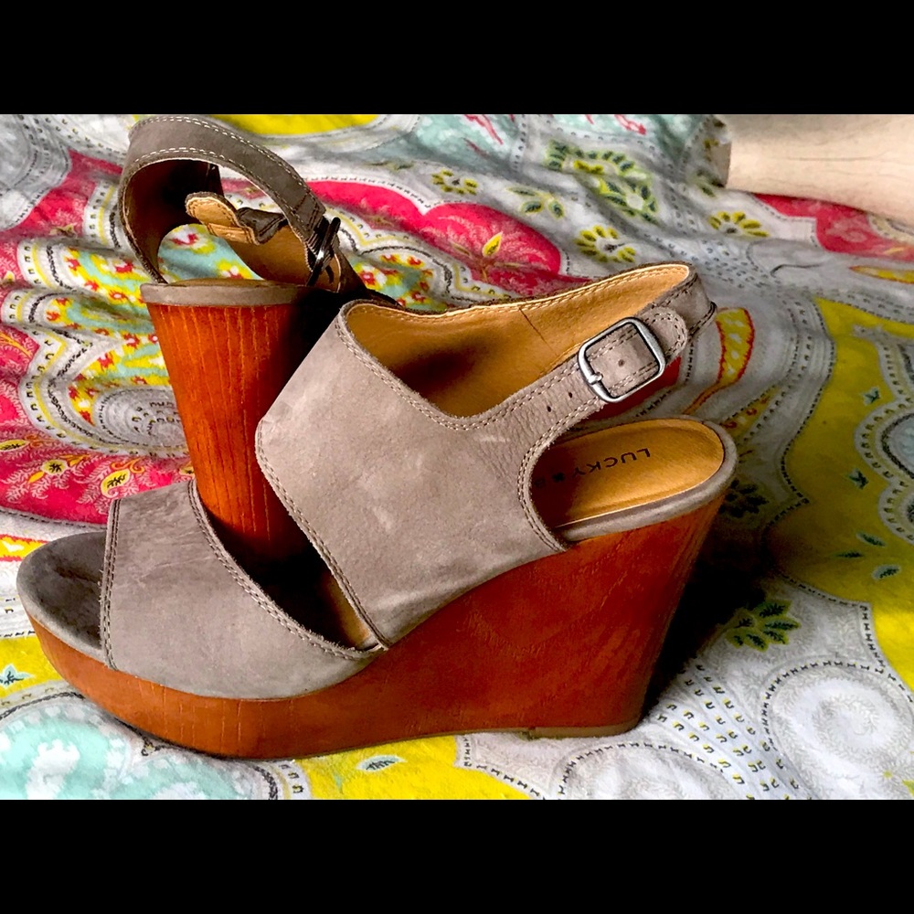 Lucky Brand Platform Wedge Size 10/10.5